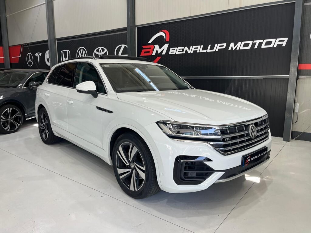 Volkswagen Touareg 3.0 Tdi R-Lline